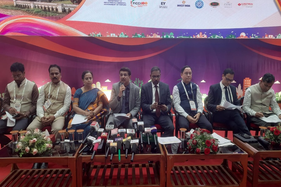 त्रिपुरा में ₹1.21 लाख करोड़ के निवेश समझौते, विकास को मिलेगी नई रफ्तार