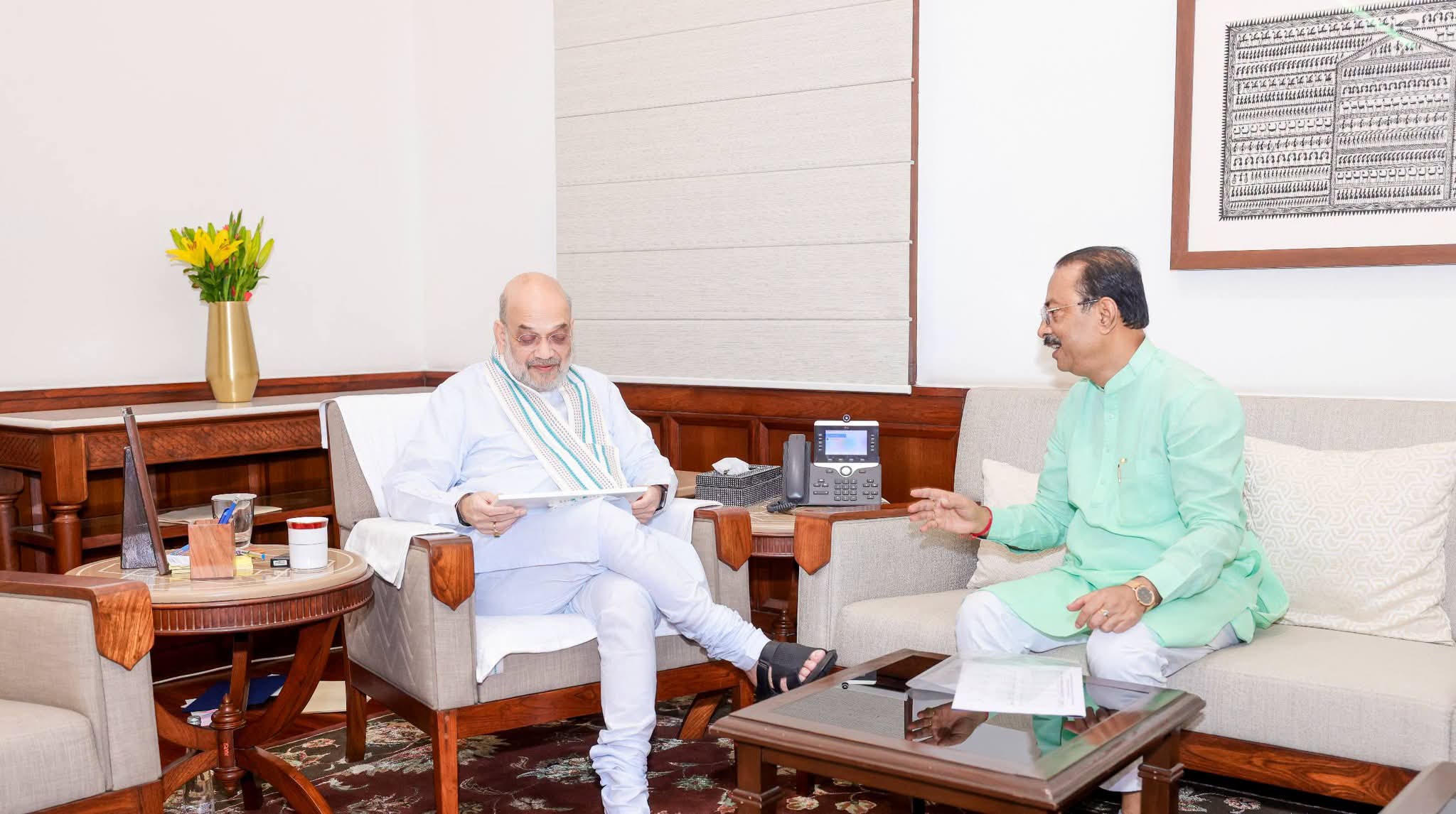 राजीब भट्टाचार्जी ने अमित शाह से की मुलाकात, त्रिपुरा के मुद्दों पर हुई चर्चा