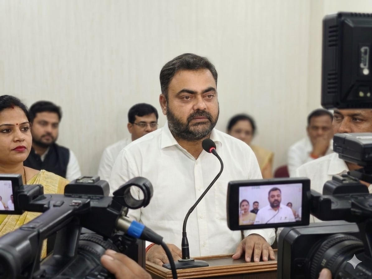 एडीसी चुनाव 2026: आरएलडी 6 सीटों पर लड़ेगी, “वास्तविक विकास” होगा मुख्य मुद्दा — आशुतोष कुमार मिश्रा